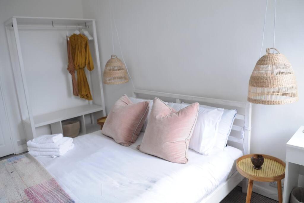 Light Filled Mid- Century 3 Bed Cottage In Dulwich London Luaran gambar